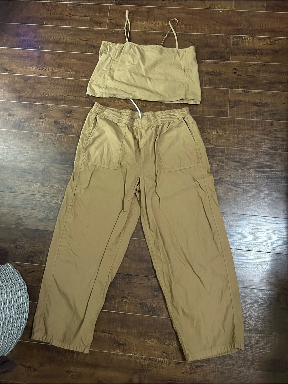Vans Women's Tan Wide Leg Cargo Pants with Matching Crop Tank